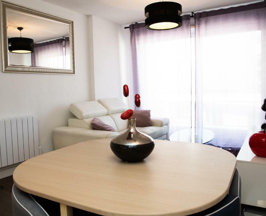 Appartements Du Leman - Proches Geneve - Parkings Prives Gratuits Annemasse Exteriér fotografie